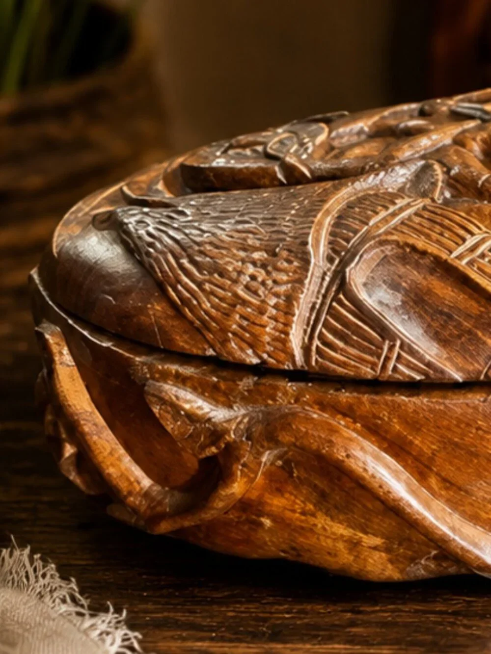Vintage Hand Carved Folk Art Indonesian Balinese Wooden Snuff Box